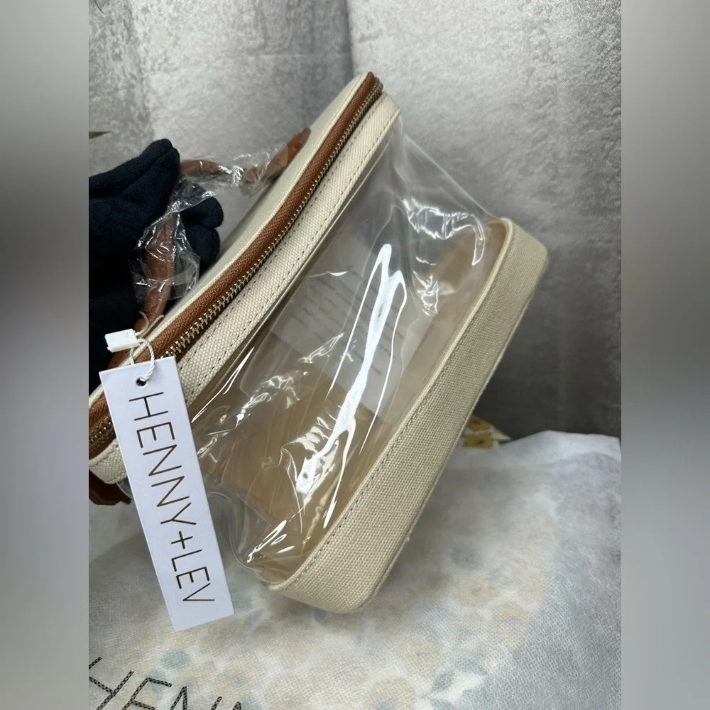 NWT Henny + Lev The Max Canvas Makeup Case Trunk